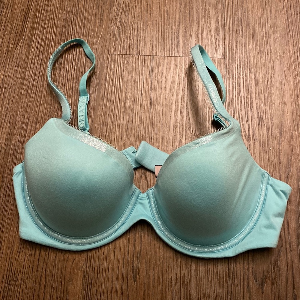 VS Demi bra